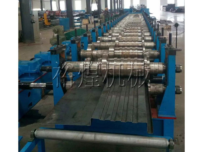 SUV停車庫浪板生產線 SUV停車庫浪板生產線